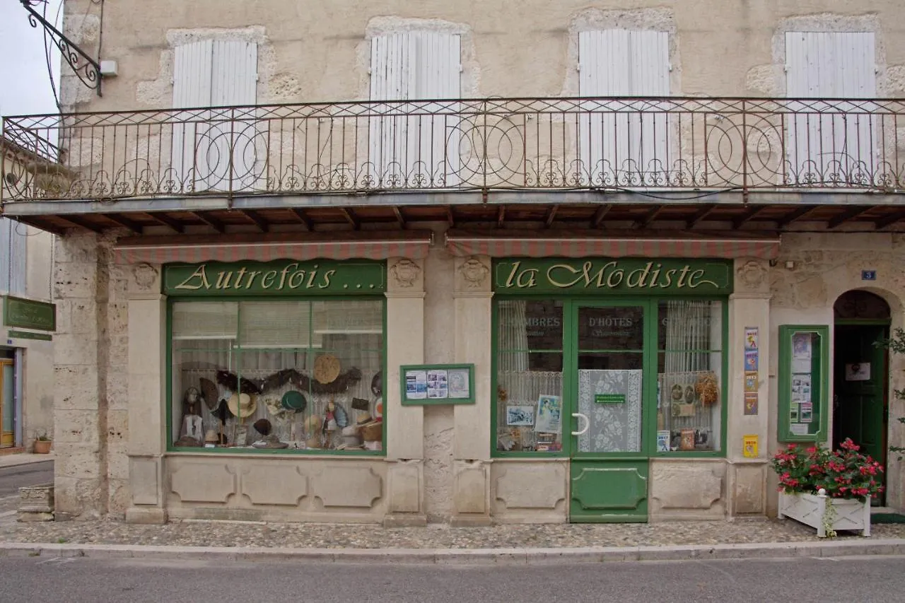 Autrefois La Modiste Bed & Breakfast Saint-Clar France